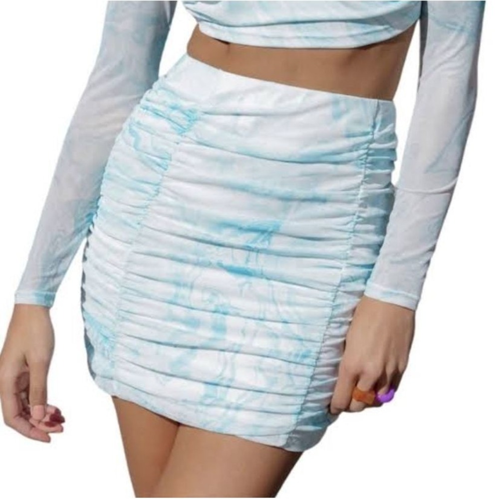 Elodie Women's Ruched Elastic Waist‎ Mesh Lined Mini Skirt Blue White Marled XL